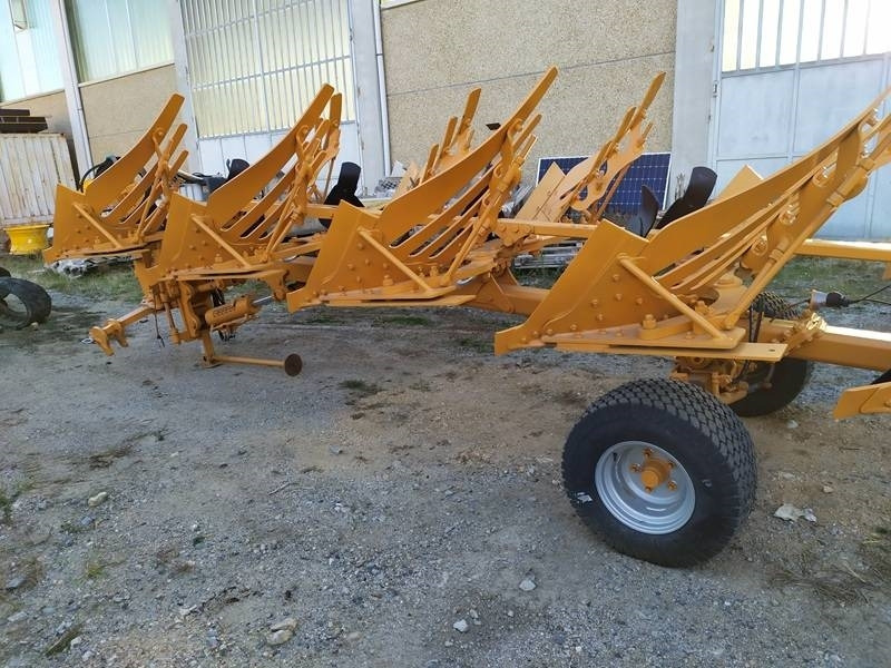 MORO PNT 14 - Cày: hình 2 MORO PNT 14 - Cày: hình 2