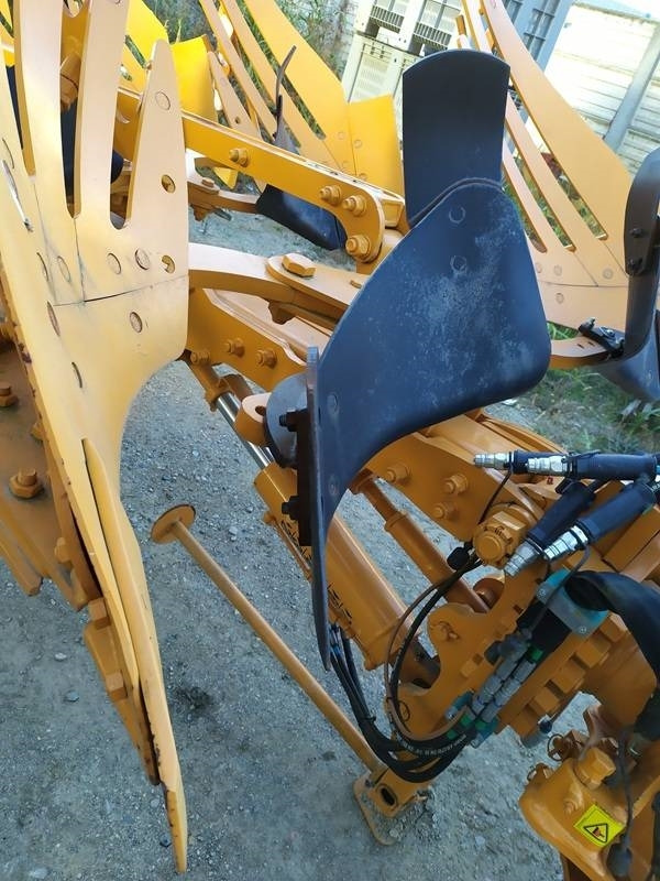 MORO PNT 14 - Cày: hình 3 MORO PNT 14 - Cày: hình 3