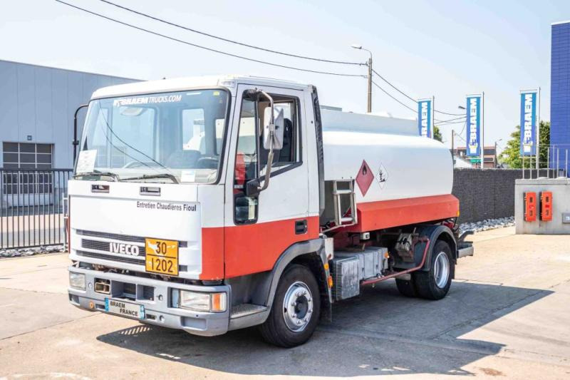 Iveco 85E15+ CITERNE 5000 L - Xe bồn: hình 1 Iveco 85E15+ CITERNE 5000 L - Xe bồn: hình 1