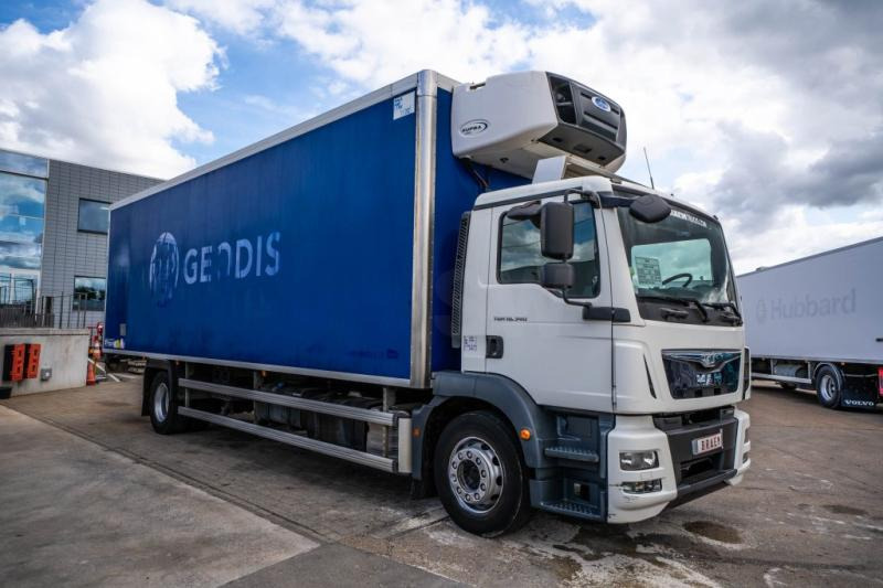 MAN TGM 18 340 BL + CARRIER 950 MT - Xe tải đông lạnh: hình 2 MAN TGM 18 340 BL + CARRIER 950 MT - Xe tải đông lạnh: hình 2