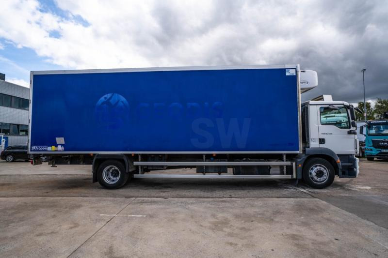 MAN TGM 18 340 BL + CARRIER 950 MT - Xe tải đông lạnh: hình 3 MAN TGM 18 340 BL + CARRIER 950 MT - Xe tải đông lạnh: hình 3