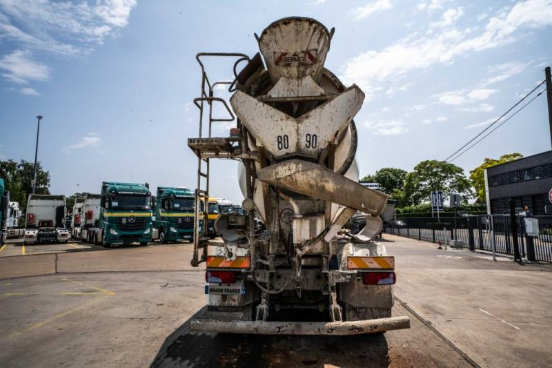 MAN TGS 32 360 BB+ LIEBHERR 9m3 - Xe trộn bê tông: hình 5 MAN TGS 32 360 BB+ LIEBHERR 9m3 - Xe trộn bê tông: hình 5
