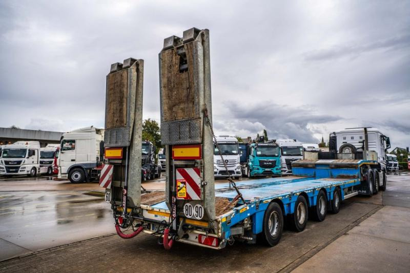 MAX TRAILER MAX TRAILER 110-F-S44+3XSTEERING/DIR. - Sơ mi rơ moóc thùng thấp: hình 4 MAX TRAILER MAX TRAILER 110-F-S44+3XSTEERING/DIR. - Sơ mi rơ moóc thùng thấp: hình 4