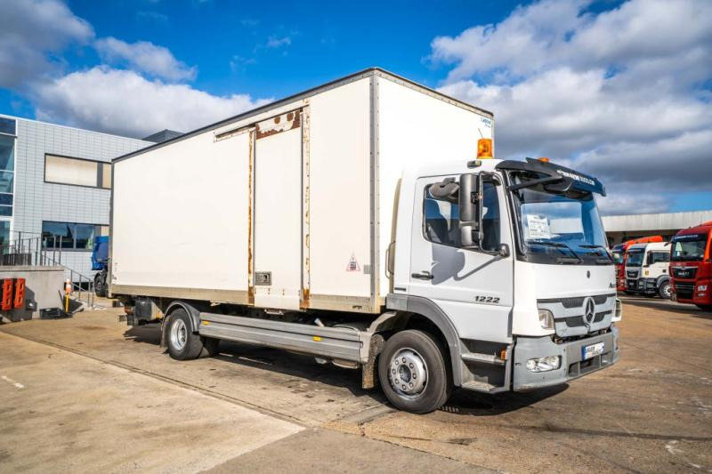 Mercedes ATEGO 1222 + D'HOLLANDIA 1.5T - Xe tải hộp: hình 2 Mercedes ATEGO 1222 + D'HOLLANDIA 1.5T - Xe tải hộp: hình 2