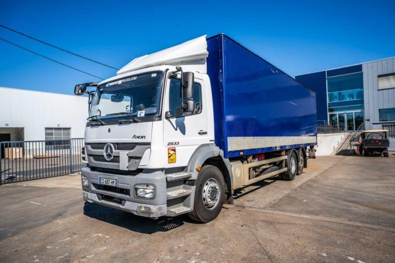 Mercedes AXOR 2533 - Xe tải hộp: hình 1 Mercedes AXOR 2533 - Xe tải hộp: hình 1