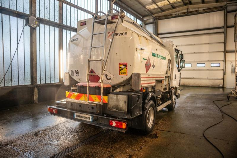 Renault 180 DCI+5500L/3COMP LAMES - Xe bồn: hình 3 Renault 180 DCI+5500L/3COMP LAMES - Xe bồn: hình 3