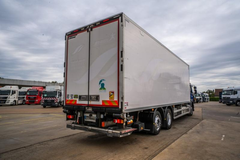 Renault D WIDE 380 DXI+CARRIER SUPRA 1150 Mt + DHOLLANDIA 2T - Xe tải đông lạnh: hình 4 Renault D WIDE 380 DXI+CARRIER SUPRA 1150 Mt + DHOLLANDIA 2T - Xe tải đông lạnh: hình 4