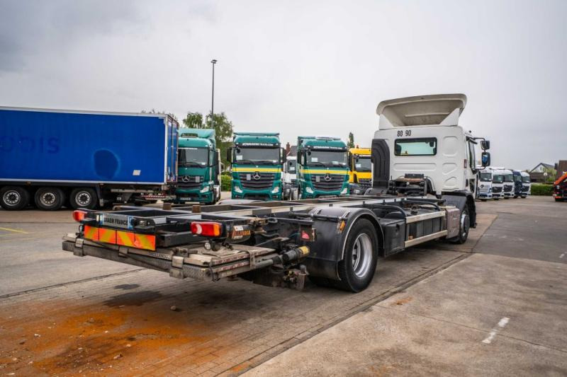 Renault D WIDE 380 DXI+DHOLLANDIA 1.5 T - Xe chở container/ Xe tải hoán đổi thân: hình 4 Renault D WIDE 380 DXI+DHOLLANDIA 1.5 T - Xe chở container/ Xe tải hoán đổi thân: hình 4