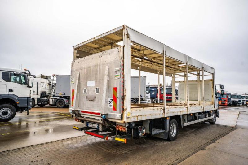 Renault MIDLUM 180 DXI (12 T) - Xe tải thùng mui bạt: hình 4 Renault MIDLUM 180 DXI (12 T) - Xe tải thùng mui bạt: hình 4