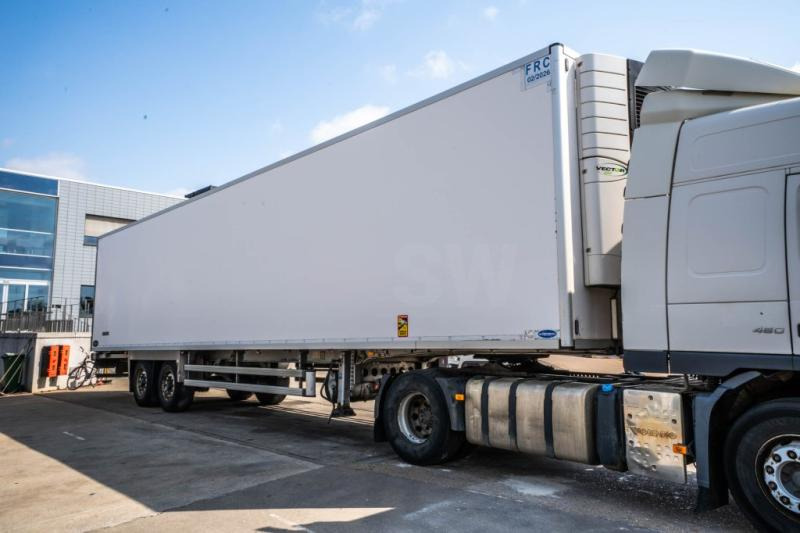 Lecitrailer AUBINEAU+CARRIER VECTOR 1550 MONO - Sơ mi rơ moóc: hình 2 Lecitrailer AUBINEAU+CARRIER VECTOR 1550 MONO - Sơ mi rơ moóc: hình 2