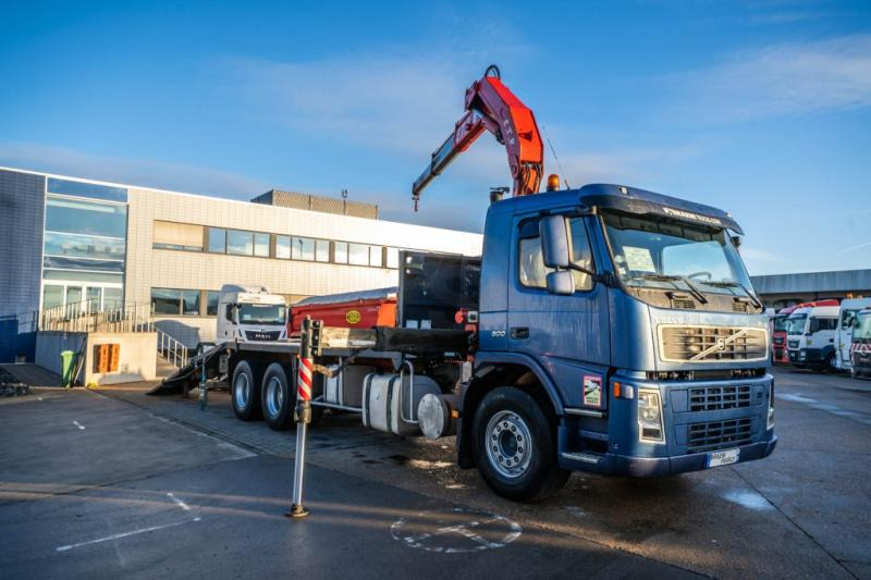 Volvo FM 300-6x2+FASSI 19t/m + 2EXT - Xe tải kéo: hình 2 Volvo FM 300-6x2+FASSI 19t/m + 2EXT - Xe tải kéo: hình 2