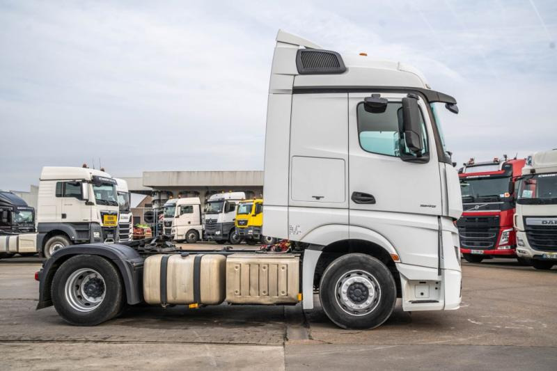 Mercedes ACTROS 1845 LS+E6 - Xe đầu kéo: hình 3 Mercedes ACTROS 1845 LS+E6 - Xe đầu kéo: hình 3