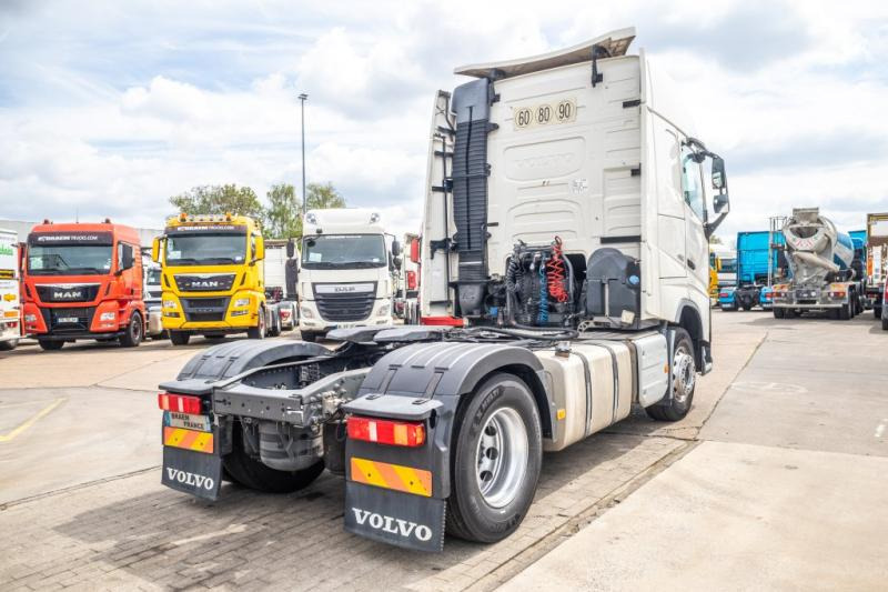 Volvo FH460+E6+Kiphydr. - Xe đầu kéo: hình 3 Volvo FH460+E6+Kiphydr. - Xe đầu kéo: hình 3