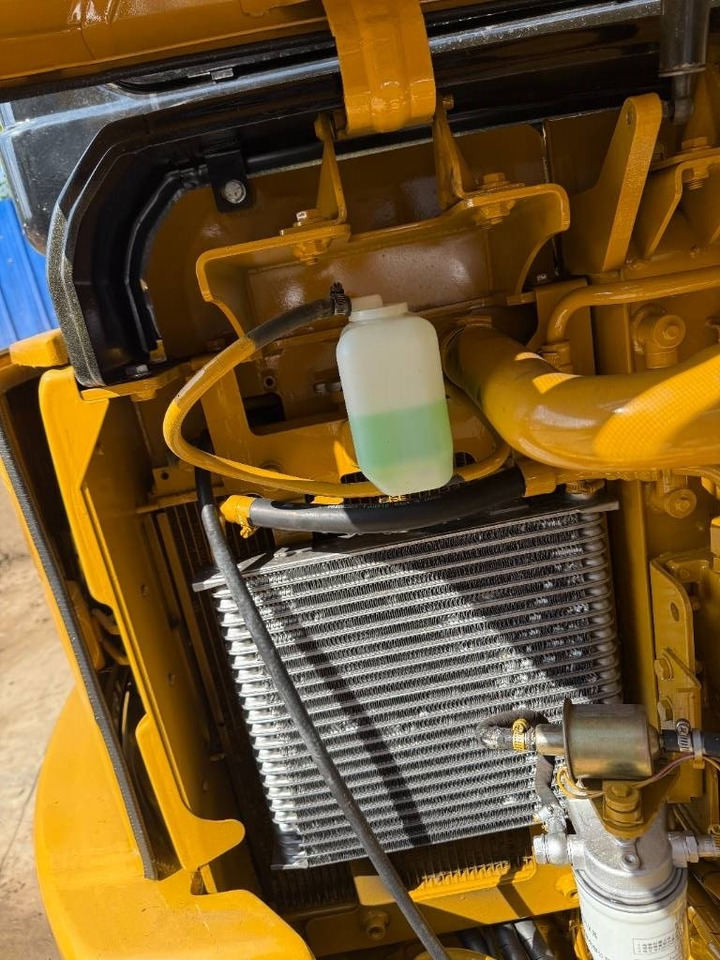 CAT 303.5E - Máy xúc mini: hình 3 CAT 303.5E - Máy xúc mini: hình 3