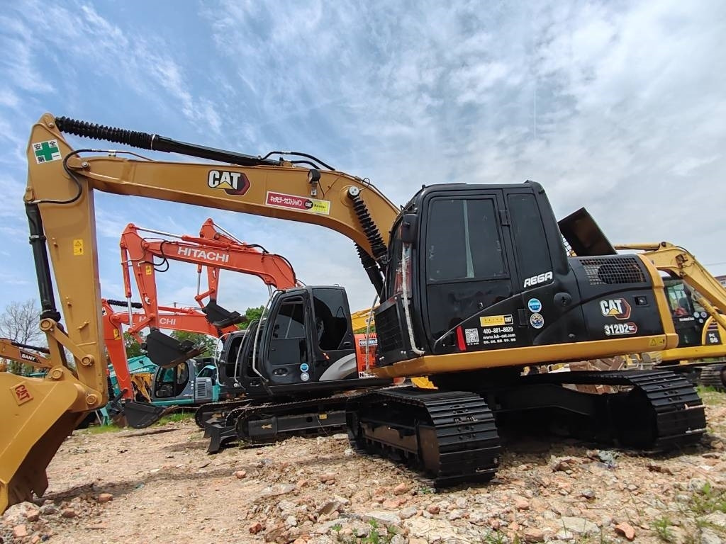 CAT 312 - Máy xúc bánh xích: hình 3 CAT 312 - Máy xúc bánh xích: hình 3