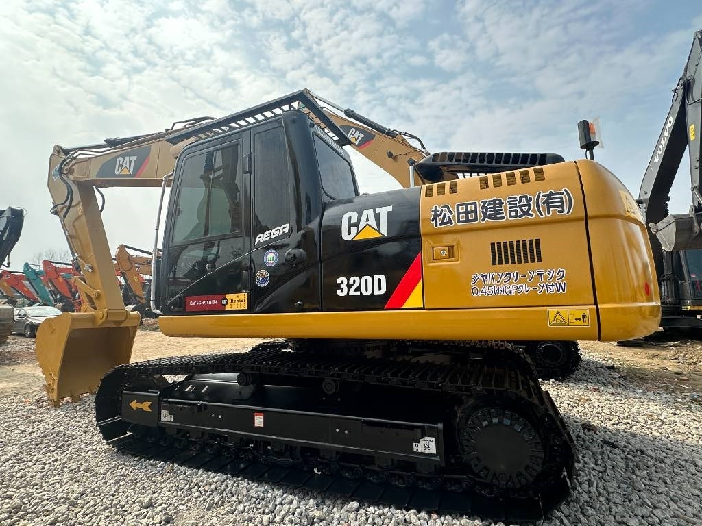 CAT 320D2L - Máy xúc bánh xích: hình 3 CAT 320D2L - Máy xúc bánh xích: hình 3