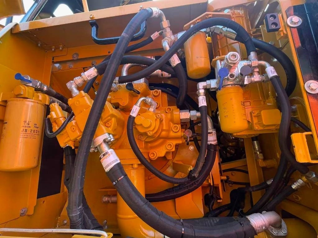 CAT 330D2  - Máy xúc bánh xích: hình 5 CAT 330D2  - Máy xúc bánh xích: hình 5