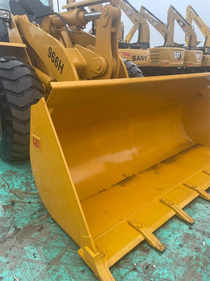 CAT 966 H - Máy xúc lật bánh lốp: hình 2 CAT 966 H - Máy xúc lật bánh lốp: hình 2