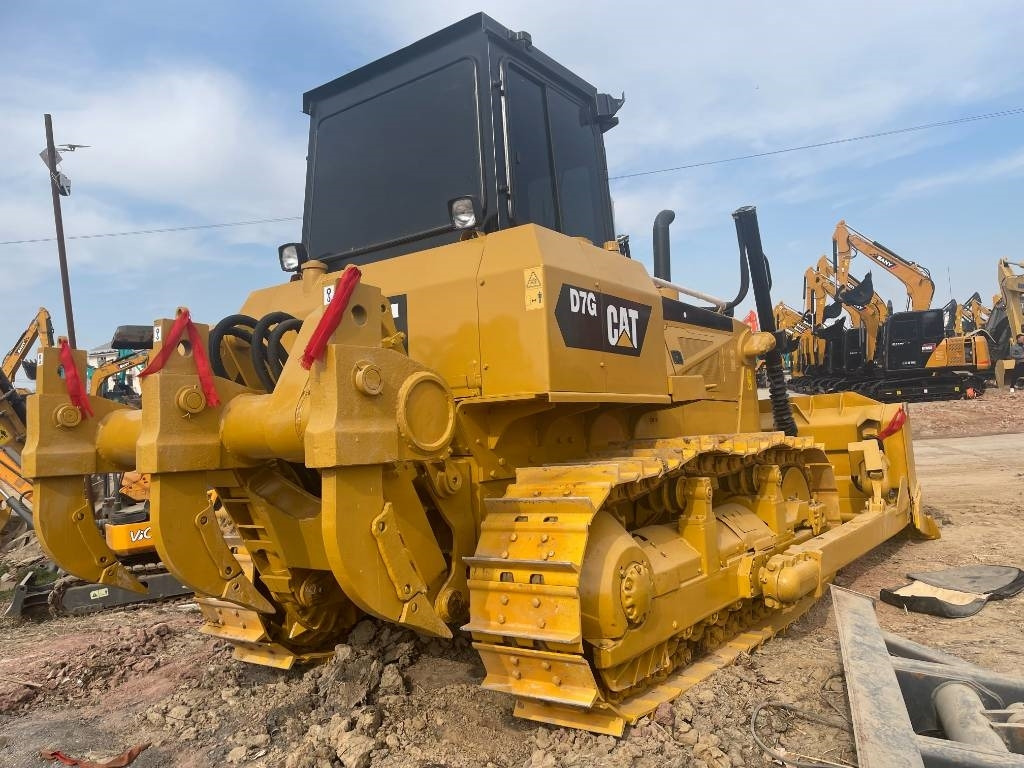 CAT D 7 G - Máy ủi: hình 1 CAT D 7 G - Máy ủi: hình 1