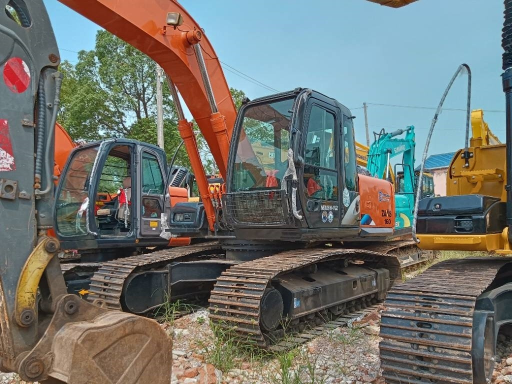 Hitachi ZX 160 - Máy xúc bánh xích: hình 3 Hitachi ZX 160 - Máy xúc bánh xích: hình 3