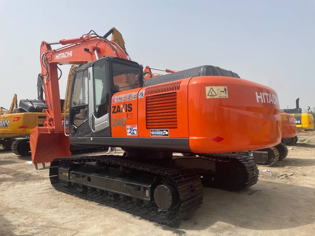 Hitachi ZX 240 - Máy xúc bánh xích: hình 1 Hitachi ZX 240 - Máy xúc bánh xích: hình 1