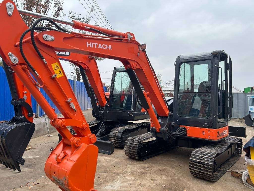 Hitachi ZX 50 U - Máy xúc mini: hình 4 Hitachi ZX 50 U - Máy xúc mini: hình 4