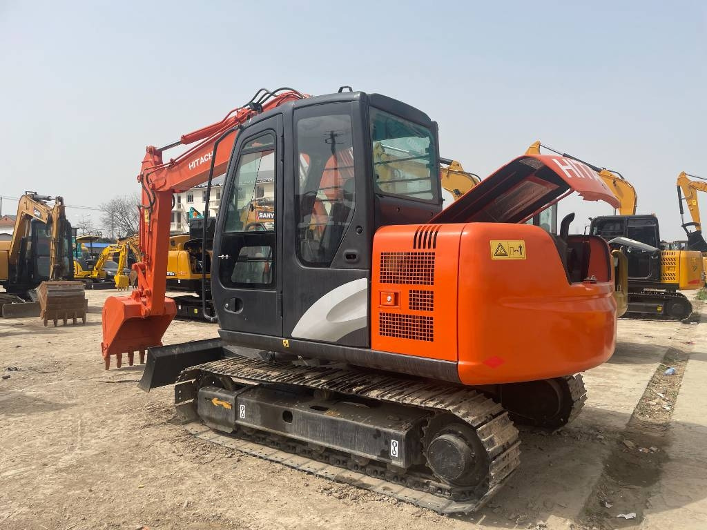 Hitachi ZX 70 - Máy xúc mini: hình 1 Hitachi ZX 70 - Máy xúc mini: hình 1
