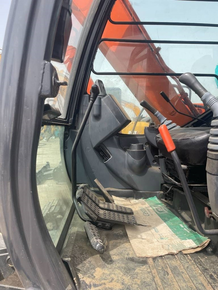 Máy xúc bánh xích mới Hitachi ZX 70: hình 8