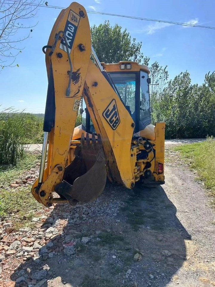JCB 3 CX - Máy xúc trước múc sau: hình 2 JCB 3 CX - Máy xúc trước múc sau: hình 2