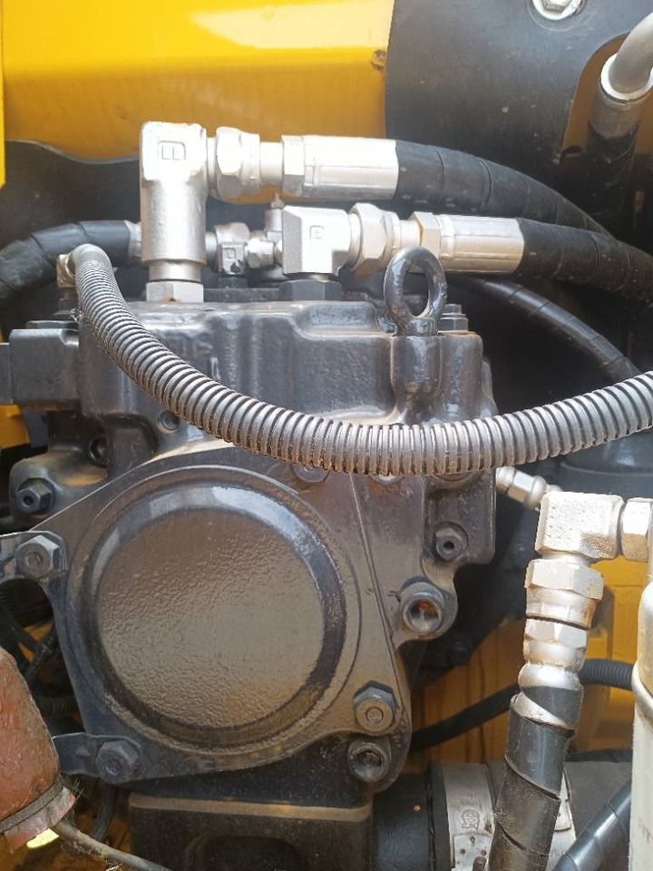 Komatsu PC 120-8 - Máy xúc mini: hình 4 Komatsu PC 120-8 - Máy xúc mini: hình 4