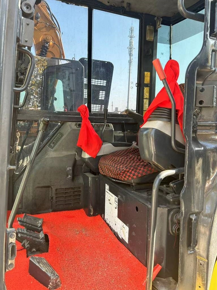 Komatsu PC 55 MR - Máy xúc mini: hình 4 Komatsu PC 55 MR - Máy xúc mini: hình 4