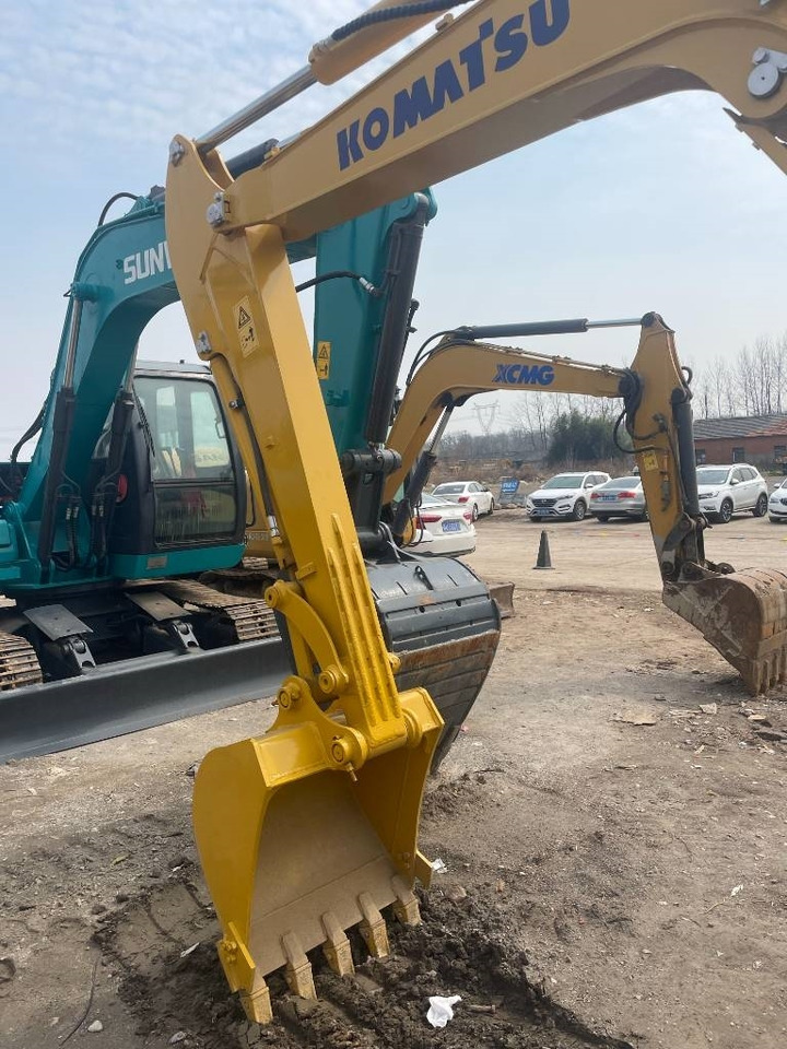 Komatsu PC 55 - Máy xúc mini: hình 5 Komatsu PC 55 - Máy xúc mini: hình 5