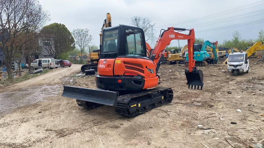 Kubota KX 155 - Máy xúc mini: hình 1 Kubota KX 155 - Máy xúc mini: hình 1