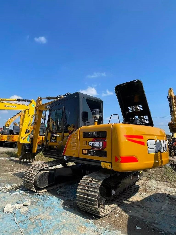 Sany SY 135 C - Máy xúc bánh xích: hình 4 Sany SY 135 C - Máy xúc bánh xích: hình 4