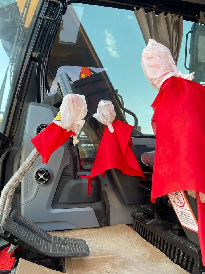 Sany SY 135 C - Máy xúc bánh xích: hình 3 Sany SY 135 C - Máy xúc bánh xích: hình 3