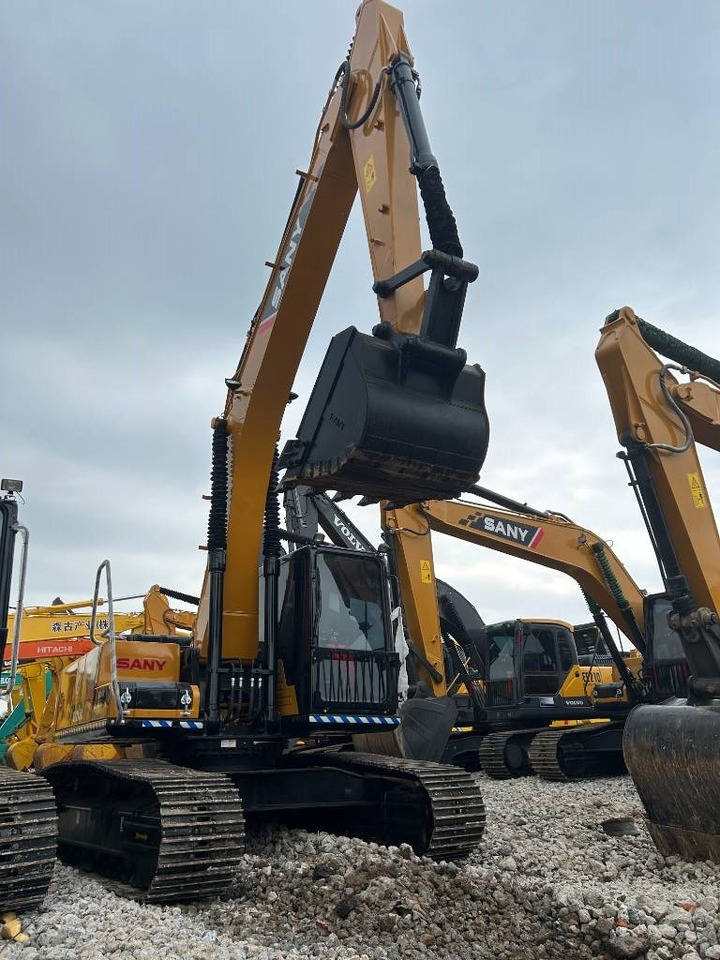 Sany SY 215 C - Máy xúc bánh xích: hình 1 Sany SY 215 C - Máy xúc bánh xích: hình 1