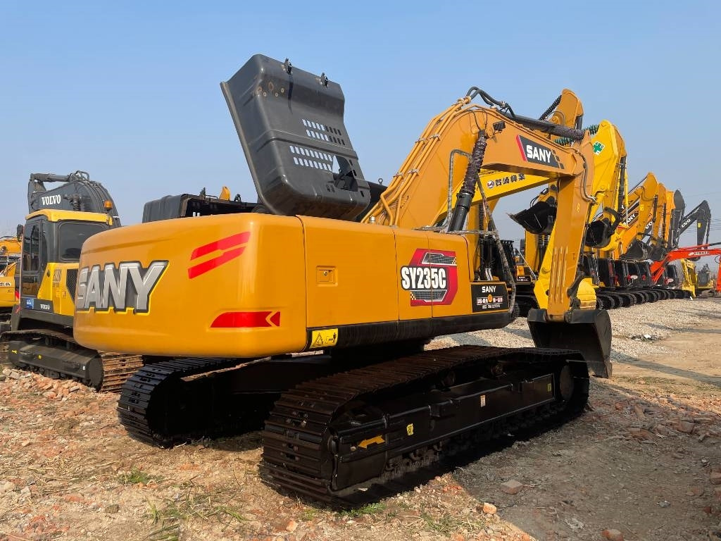 Sany SY 235 C - Máy xúc bánh xích: hình 5 Sany SY 235 C - Máy xúc bánh xích: hình 5