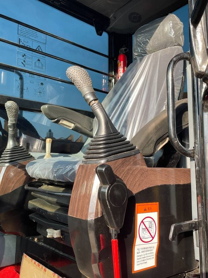 Sany SY 75 C - Máy xúc bánh xích: hình 2 Sany SY 75 C - Máy xúc bánh xích: hình 2