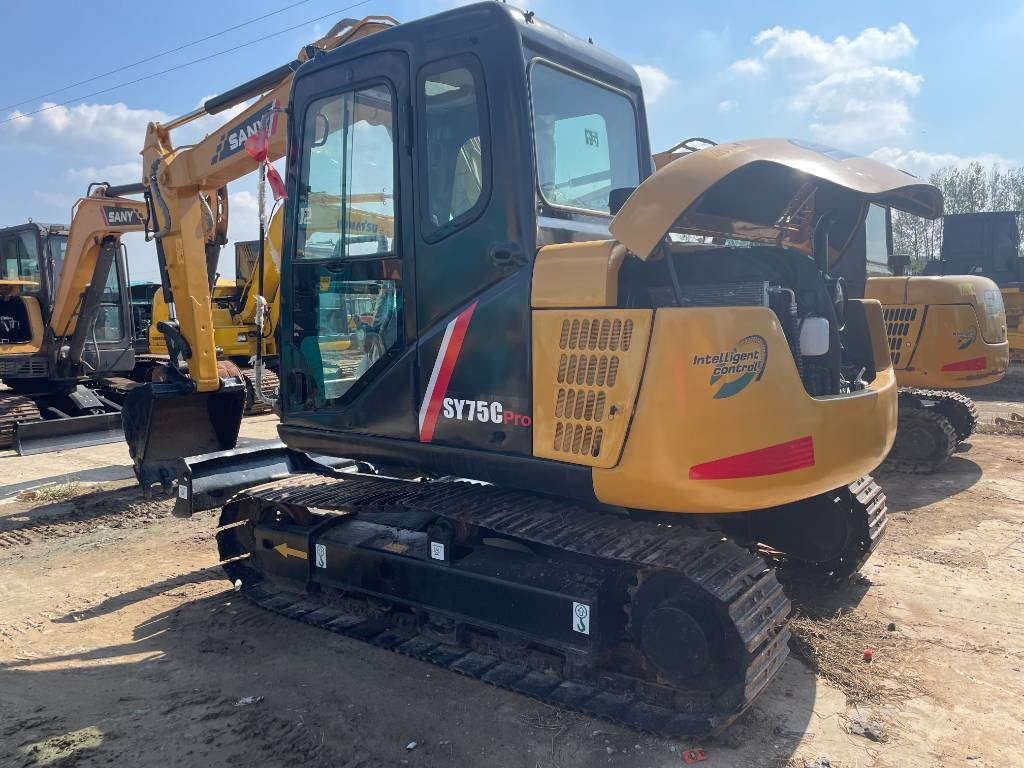 Sany SY 75 C - Máy xúc bánh xích: hình 1 Sany SY 75 C - Máy xúc bánh xích: hình 1