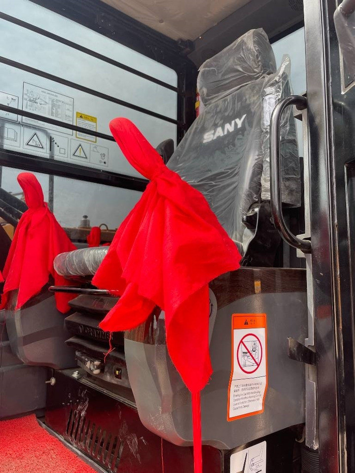 Sany SY 95 C - Máy xúc mini: hình 3 Sany SY 95 C - Máy xúc mini: hình 3