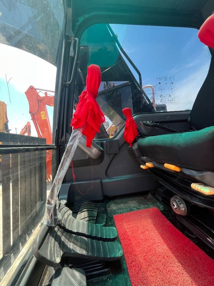 Volvo EC 140  - Máy xúc bánh xích: hình 3 Volvo EC 140  - Máy xúc bánh xích: hình 3
