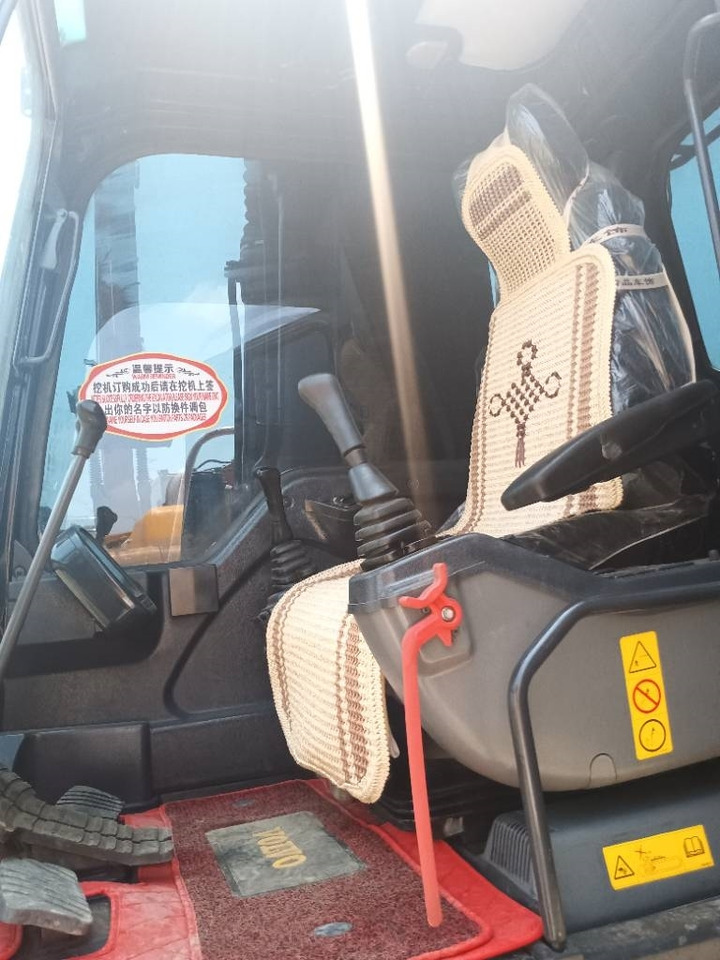 Volvo EC 240 - Máy xúc bánh xích: hình 5 Volvo EC 240 - Máy xúc bánh xích: hình 5
