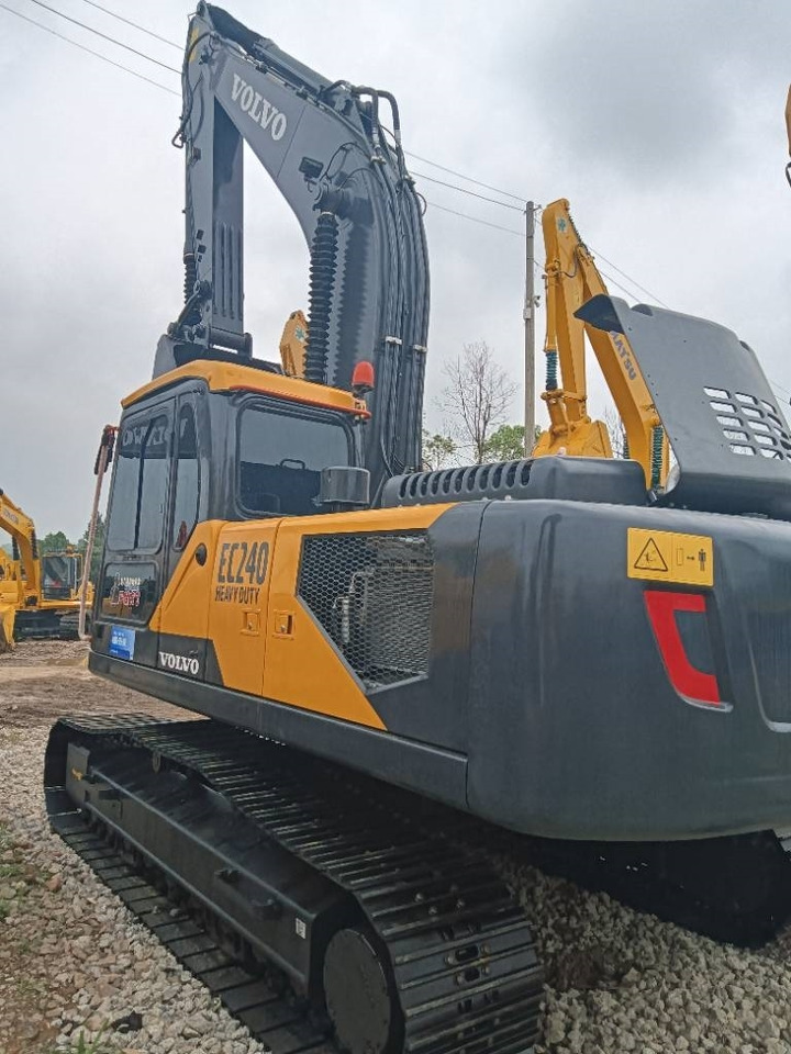 Volvo EC 240 - Máy xúc bánh xích: hình 2 Volvo EC 240 - Máy xúc bánh xích: hình 2