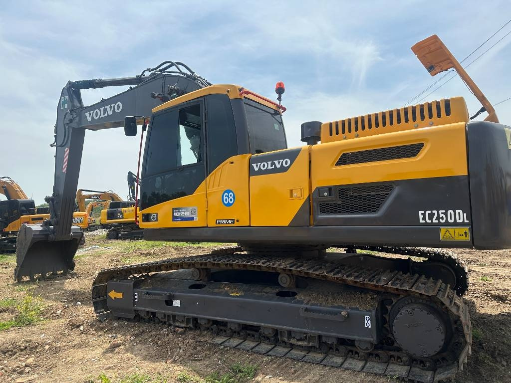 Volvo EC 250 D L  - Máy xúc bánh xích: hình 1 Volvo EC 250 D L  - Máy xúc bánh xích: hình 1