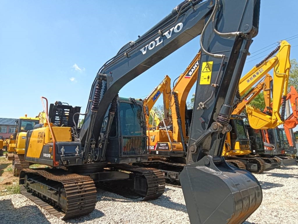 Volvo EC140 - Máy xúc bánh xích: hình 4 Volvo EC140 - Máy xúc bánh xích: hình 4