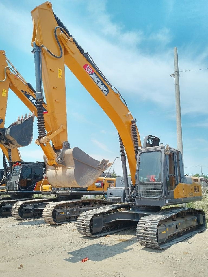 XCMG XE 215 DA - Máy xúc bánh xích: hình 2 XCMG XE 215 DA - Máy xúc bánh xích: hình 2