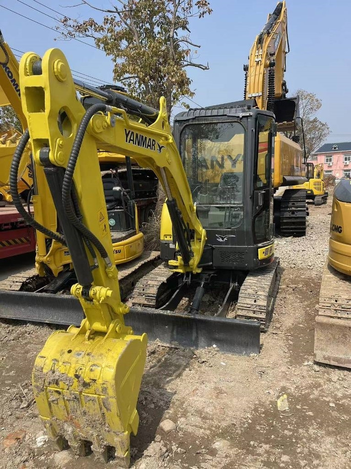 Yanmar Vio 35 - Máy xúc mini: hình 5 Yanmar Vio 35 - Máy xúc mini: hình 5