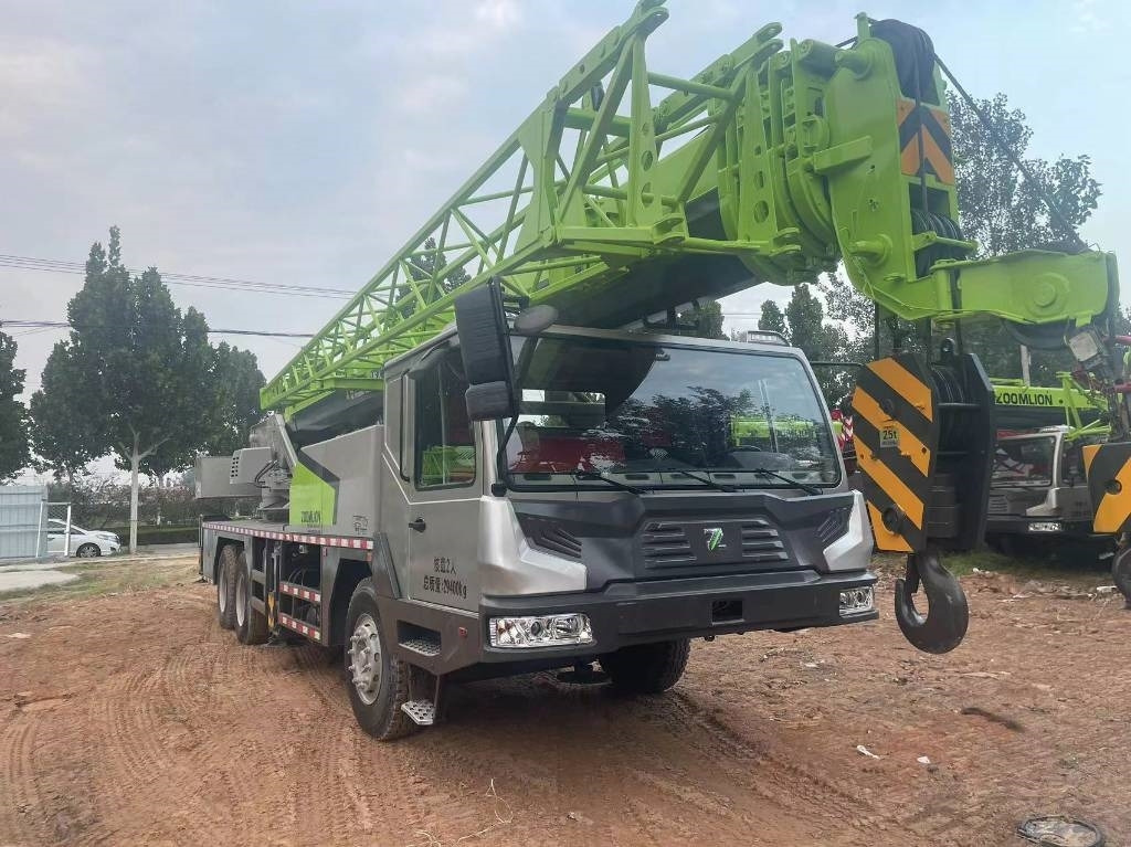 Zoomlion ZTC 500 V - Cần cẩu mọi địa hình: hình 4 Zoomlion ZTC 500 V - Cần cẩu mọi địa hình: hình 4