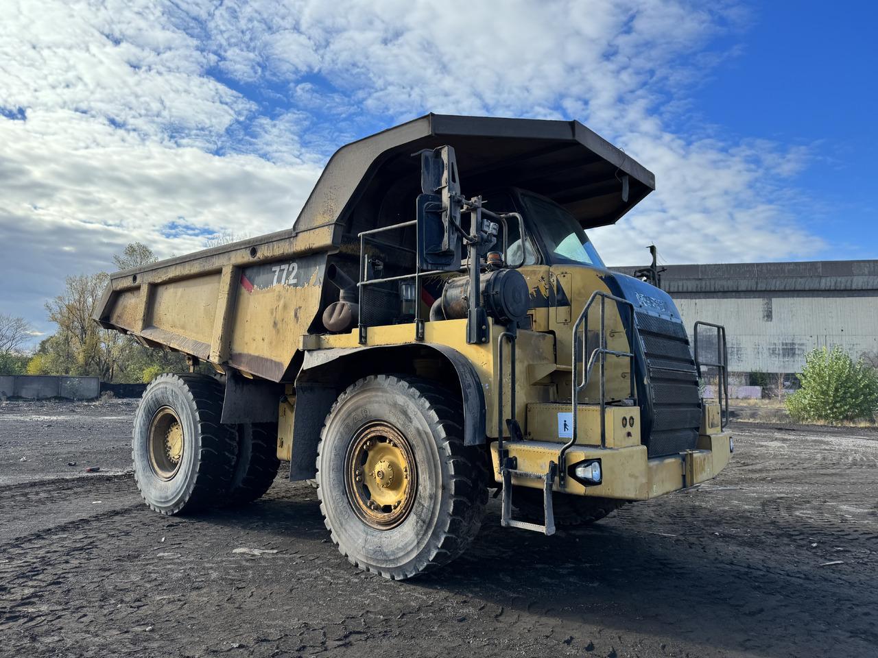 2010 CAT 772 - Xe ben cứng/ Xe chở đá: hình 2 2010 CAT 772 - Xe ben cứng/ Xe chở đá: hình 2