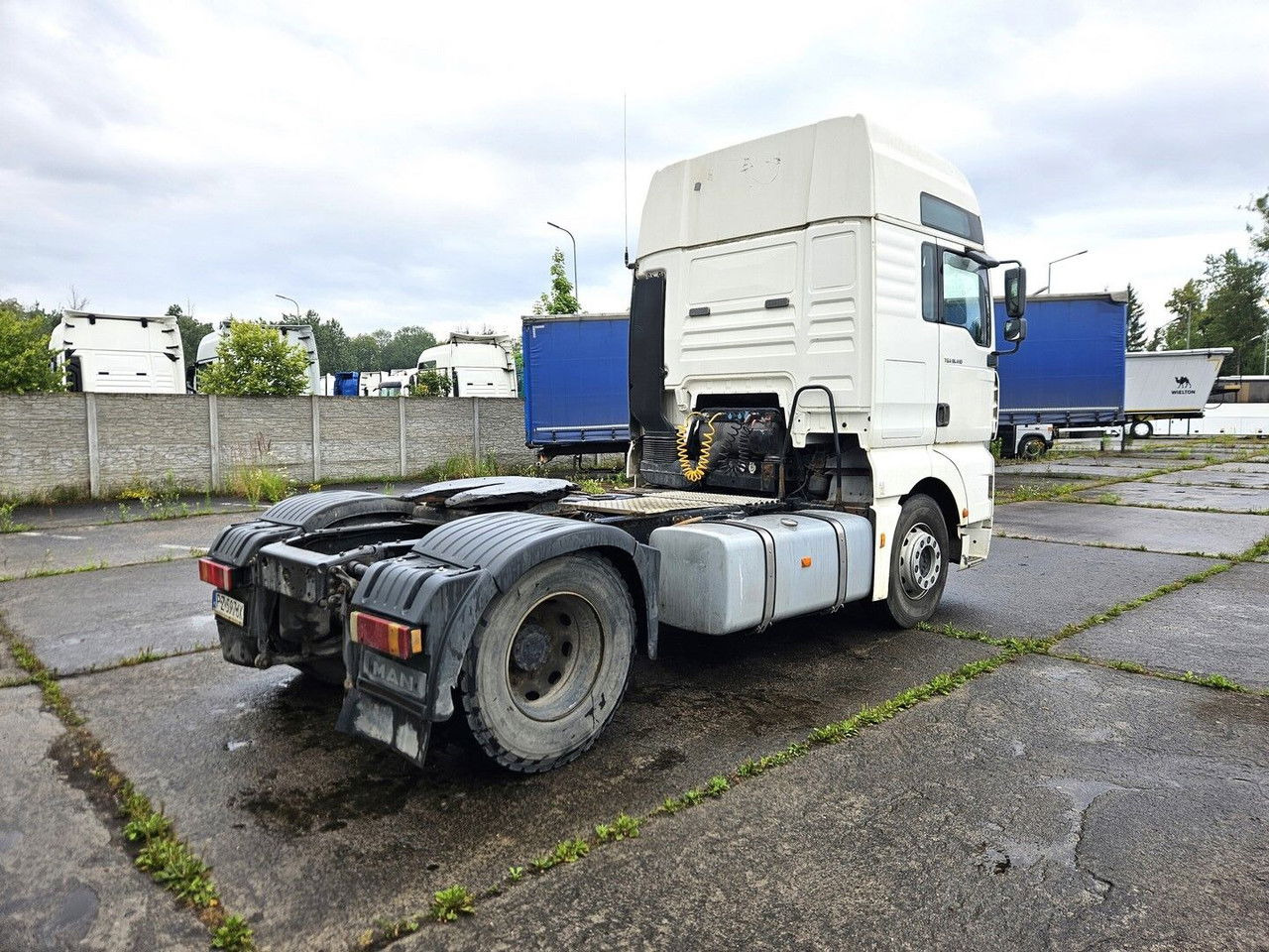 MAN 18.413 FLS - euro 3 manual pump and injectors - manual gearbox - Xe đầu kéo: hình 4 MAN 18.413 FLS - euro 3 manual pump and injectors - manual gearbox - Xe đầu kéo: hình 4